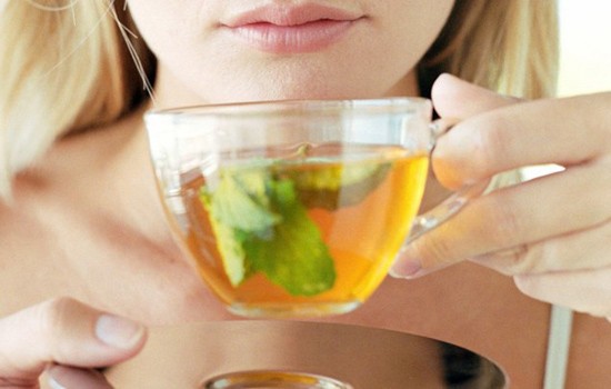 Uống trà nóng làm tăng nguy cơ ung thư thực quản